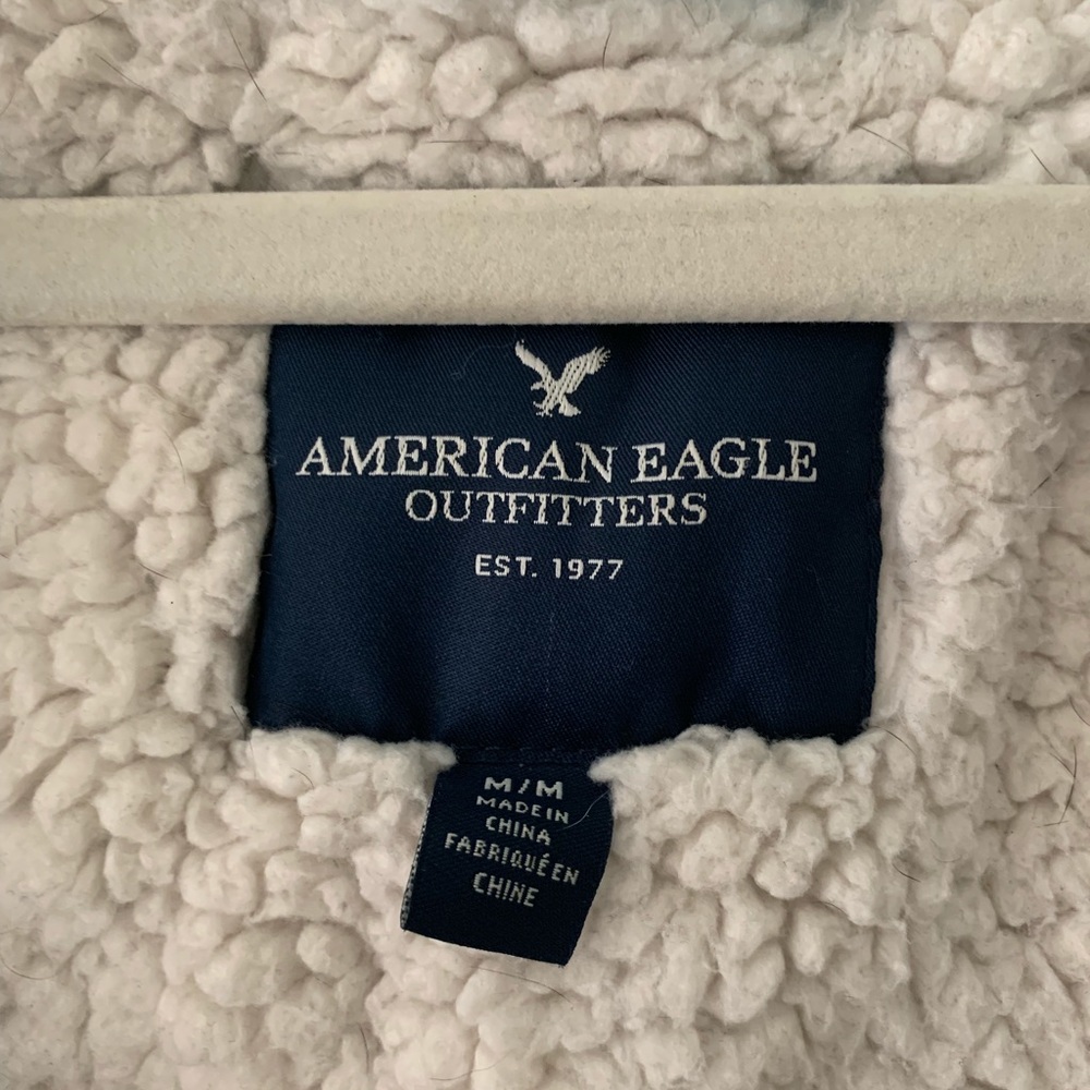 American Eagle Sherpa Jacket - Picture 2 of 2